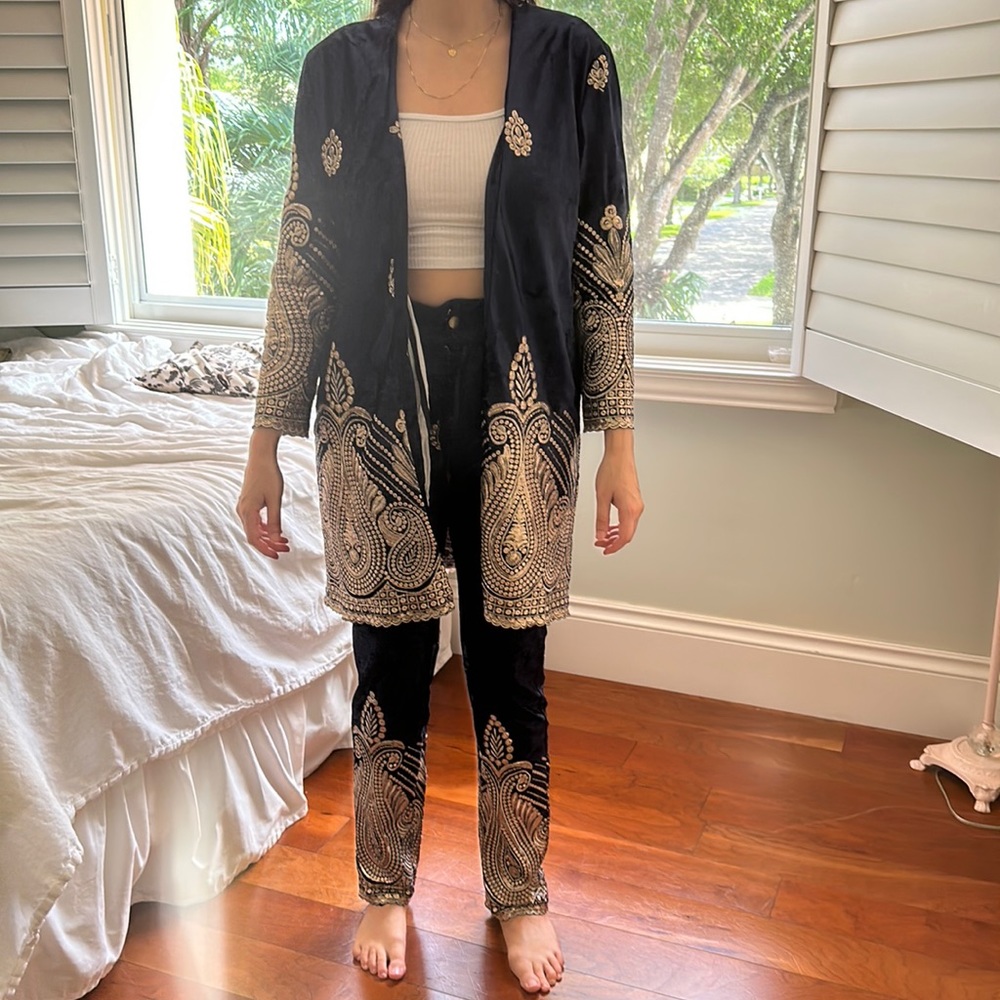 Lenni designer suit artsy